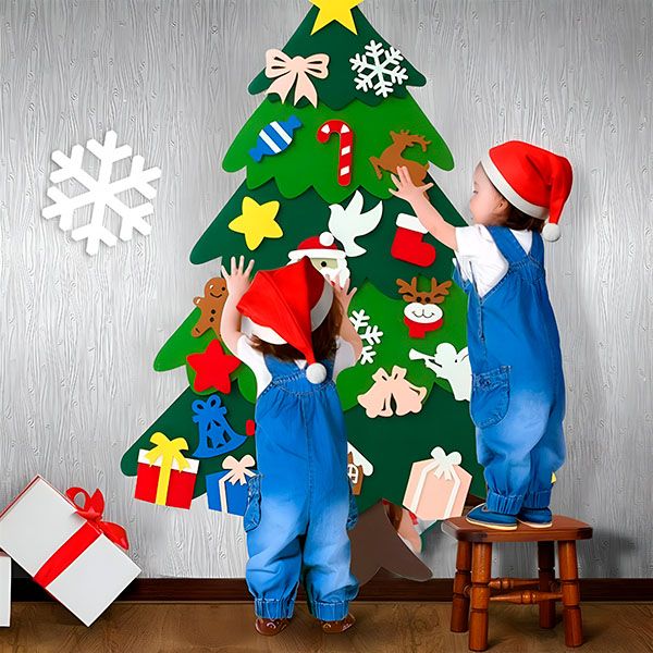 Zestaw z filcową choinką i ozdobami FELTPINETREE