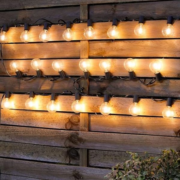 Zewnętrzne oświetlenie sznurkowe LED (25 żarówek; długość kabla 7,5 m) | YARDBULBS