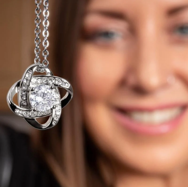 Do Mojej Żony – Naszyjnik z białego złota 14K z kryształami cyrkonii STELLA